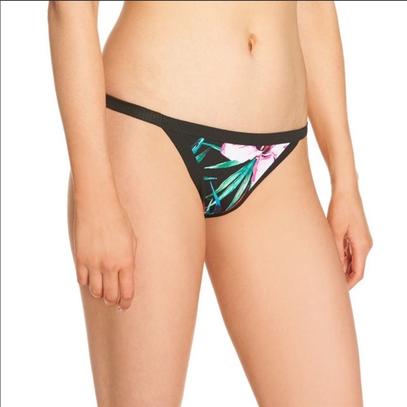 Hurley Other - Hurley quick dry floral bikini bottoms